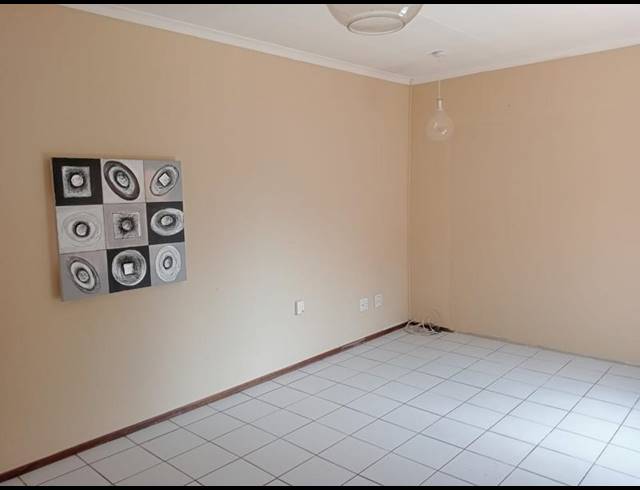 1 BEDROOM PROPERTY TO RENT IN NOORDWYK